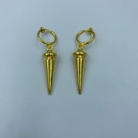 أقراط شخصية يورو بريار