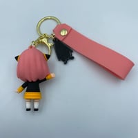 ميدالية مجسم انيا