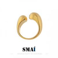 خاتم نسائي ذهبي - تصميم هندسي