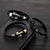 سواره U الرجالية