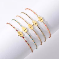 سوارة الكف بقطع الخرز الصغيرة