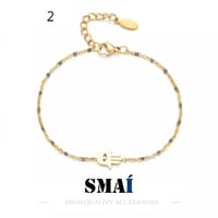 سوارة الكف بقطع الخرز الصغيرة