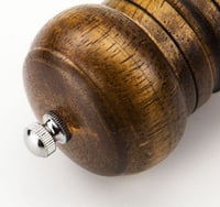 طاحونة متوسطة يدوية للبهارات من خشب البلوط