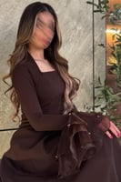 فستان ناعم بتصميم أنيق وأكمام طويلة لون بني داكن