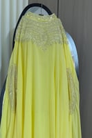 جلابية آنيقة من قطعتين بعدة الوان