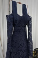 فستان سهرة أوف شولدر لون كحلي