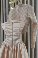 فستان ناعم قطعتين لون بيج