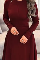 فستان ناعم باكمام طويله بلونين احمر داكن وازرق داك...