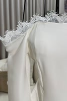 فستان ناعم اوف شولدر لون ابيض