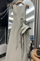 فستان سهره مزين بالورد