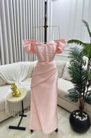 فستان سهرة أوف شولدر بفتحة أمامية لون وردي