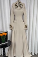 فستان سهرة اوف شولدر لون بيج