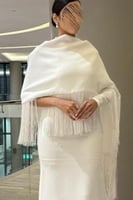 فستان ناعم اوف شولدر لون ابيض