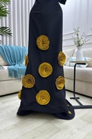 فستان سهره أوف شولدر مزين بورود بارزة لونين