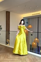 فستان سهره أنيق توب بورود بارزة صدرية لون أصفر