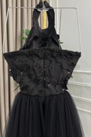 فستان سهرة أوف شولد لون اسود