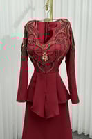 فستان سهره أنيق بأكمام طويلة لون برغندي