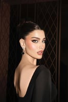 فستان سهره بأكمام طويلة مزين بالكرستال لون أسود