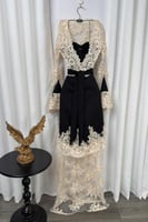 فستان ناعم اوف شولدر بلون اسود مع بيج