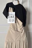 فستان ناعم بأكمام قصيرة بلونين