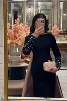 فستان سهره توب بأكمام طويلة وبذيل لون اسود