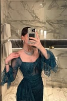 فستان سهره بأكمام طويلة لون أخضر