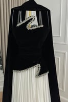 فستان سهرة أنيق بلون اسودوابيض