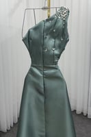 فستان سهره بقصة طرزان لون أخضر