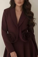 طقم انيق لون عودي