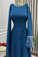 فستان ناعم بأكمام مختلفه لون تركوازي غامق