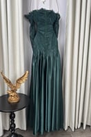 فستان سهرة اوف شولدر بلون زيتي