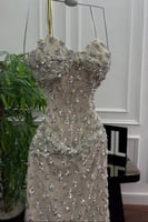 فستان سهرة مشغول لونين