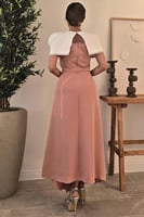 فستان اوف شولدر لون وردي مع ابيض