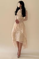 فستان ناعم طبقات لون بيج