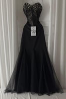 فستان سهره توب مزين بالكرستال لون أسود