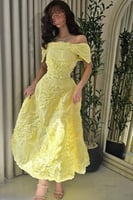 فستان سهرة أوف شولدر لون أصفر