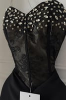 فستان سهره توب مزين بالكرستال لون أسود