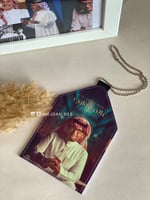 تعليقة عالم موازي .