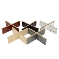 حامل جاكارو