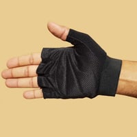 قفاز رياضي بنقشة الذئب من كانجرو