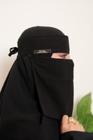 نقاب بحريني قصير معاط مخفي