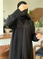 عباية بطرحة غادة مقلم