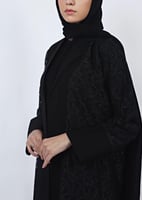 عباية بطرحة غرام 8105