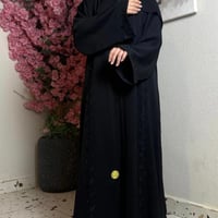 عباية بطرحة حارثة