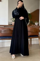 F - H عباية بطرحة ريم