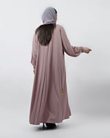 عباية بطرحة عالمة بيج غ