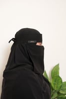 نقاب بحريني قصير معاط مخفي