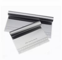 سكريبر كيك / سكرابر /مكشطه / كاشط كريمه /سكين عجين...