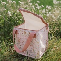 شنطة الاكل من المجموعة الهولنديه