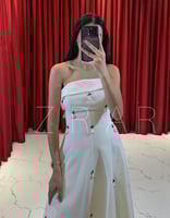 فستان بدون اكمام بجيوب مخفية و سكارف مطرز